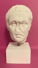 Gipsabguss aus dem Museumsshop eines kleinformatigen Porträts des griechischen Dichters Menander