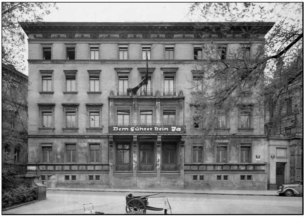 Ehemaliges Universitätsrentamt, Schillerstraße 8. Im Obergeschoss befanden sich die Räume des vorgeschichtlichen Seminars. Aufnahme vor 1935 (Stadtarchiv Leipzig, BA 1987 24582).