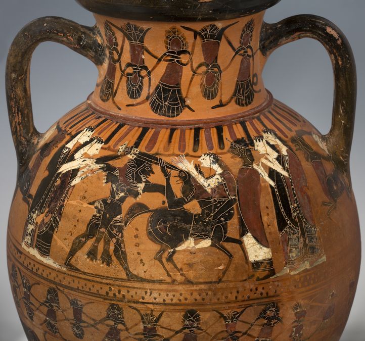 Herakles mit erhobenem Schwert (links) versucht seine Frau Deianeira aus den Armen des Pferdemenschen Nessos (rechts) zu retten. Dieser versucht zu fliehen.