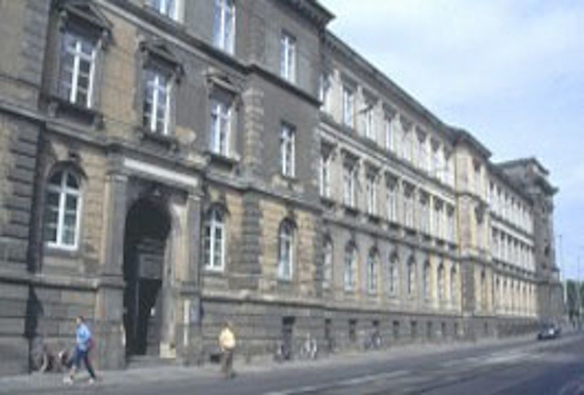zur Vergrößerungsansicht des Bildes: Standort der Professur im Peterssteinweg 2 – 8 (1950 – 1972) unter Leitung von Friedrich Behn (1883-1970).