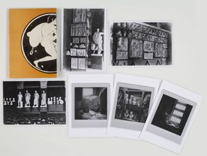 Schwarz-Weiß Postkarten des Antikenmuseums mit Abbildungen aus unserer Gipsabguss-Sammlung. Foto: Marion Wenzel