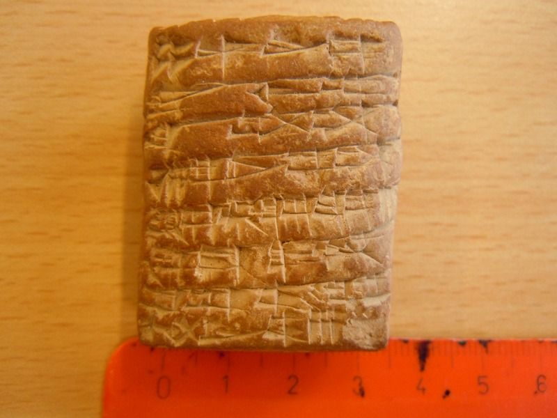 enlarge the image: Sumerian economic text from the Early Old Babylonian Period (LAOS 1, no. 39), obverse. Photo: Altorientalisches Institut