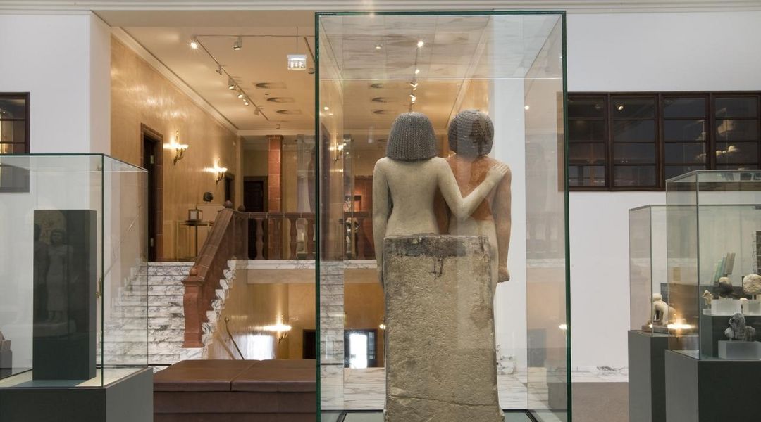 Blick in den Terrakottabereich des Ägyptischen Museums - Georg Steindorff -